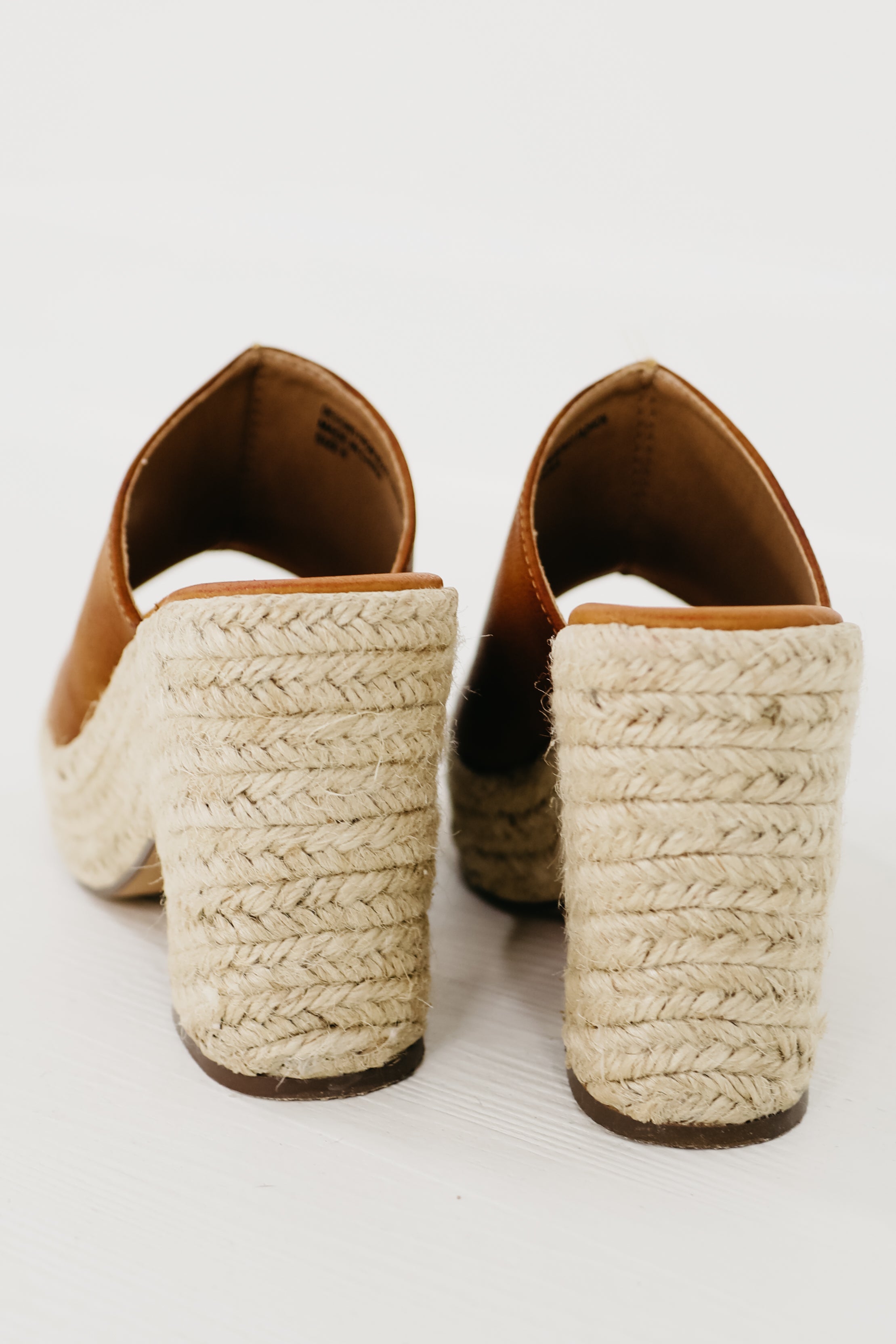 The Jensen Wedge Sandal | Camel - FINAL SALE