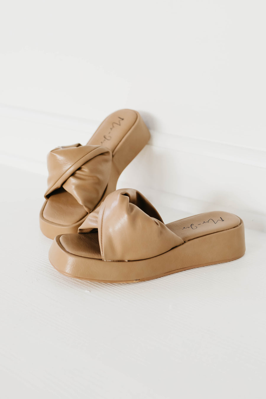 The Amelia Chunky Slide - Taupe