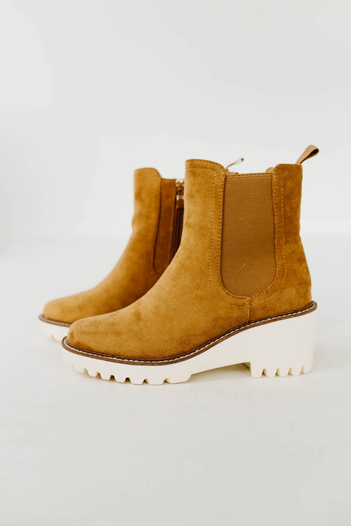 The Howl Bootie - Camel