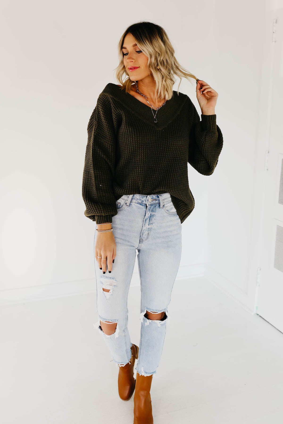 The Tucker V-Neck Waffle Sweater - Dusty Olive