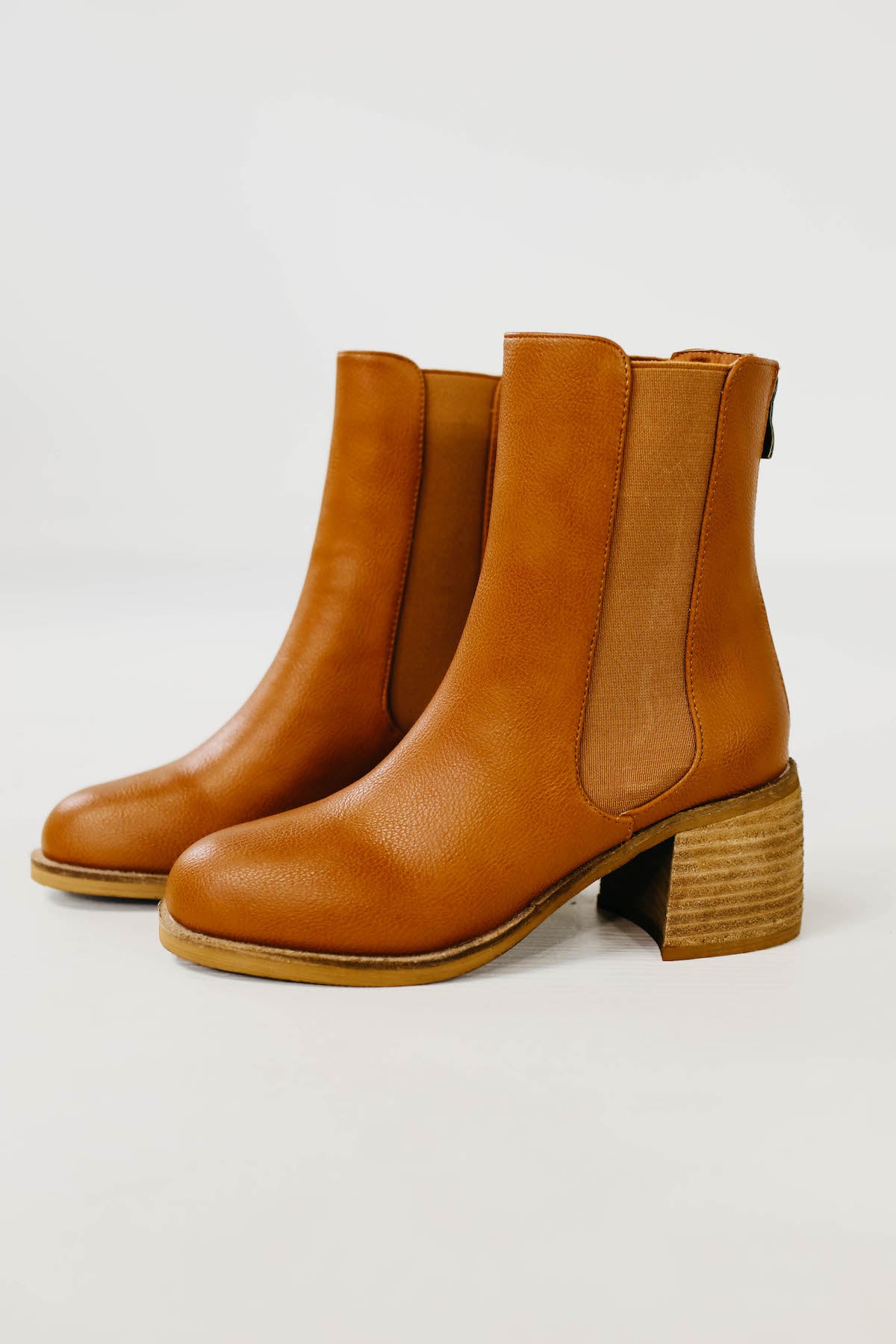 The Villa Chelsea Bootie | Camel