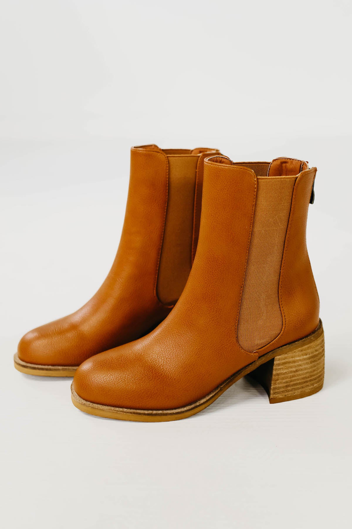 The Villa Chelsea Bootie | Camel