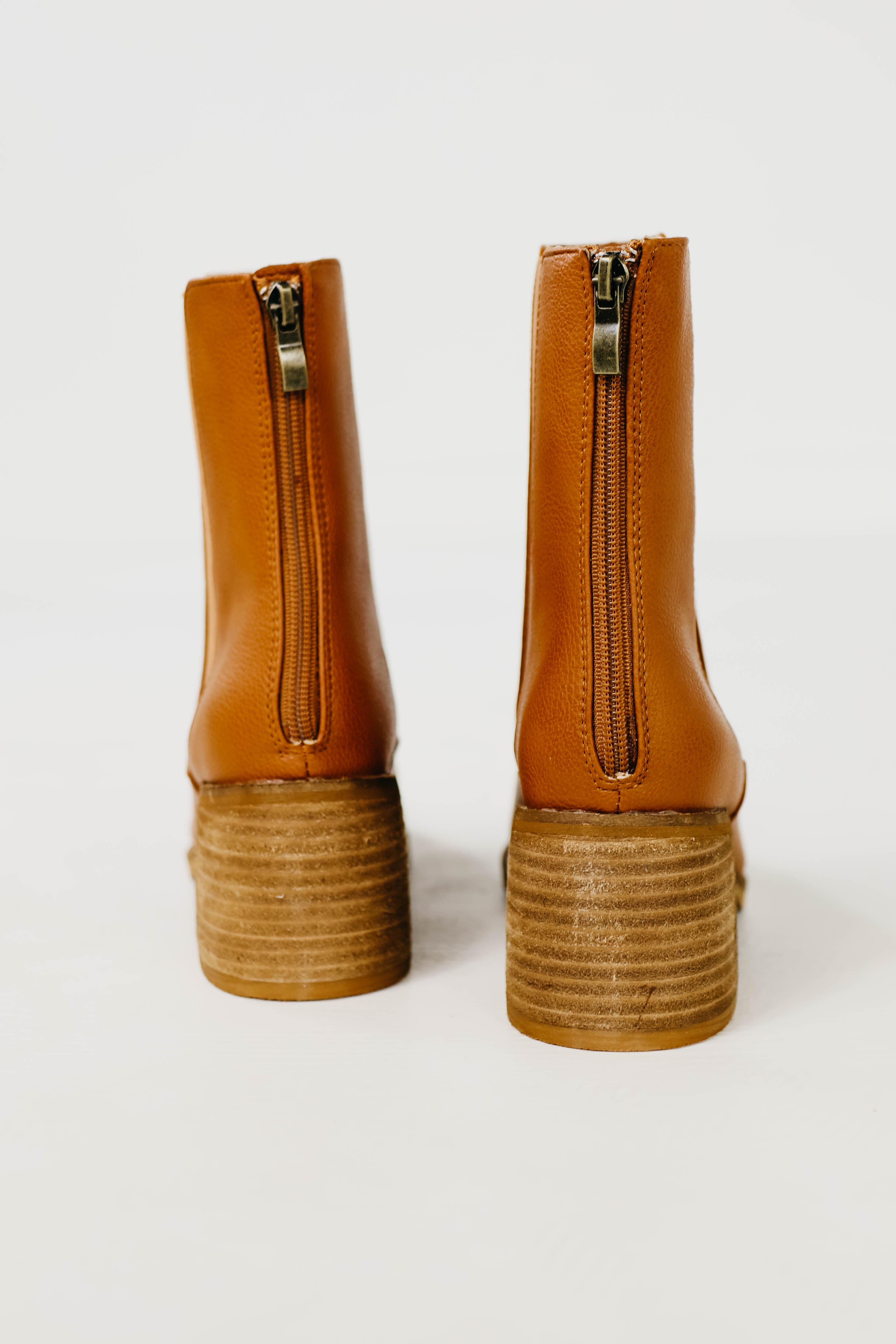 The Villa Chelsea Bootie | Camel