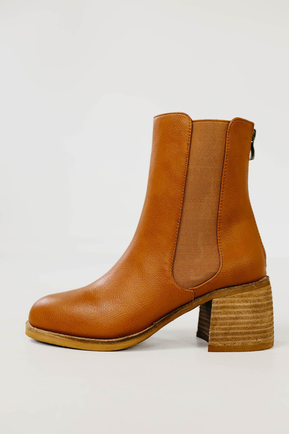 The Villa Chelsea Bootie | Camel