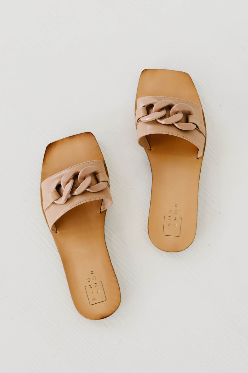 The Dilia Sandal