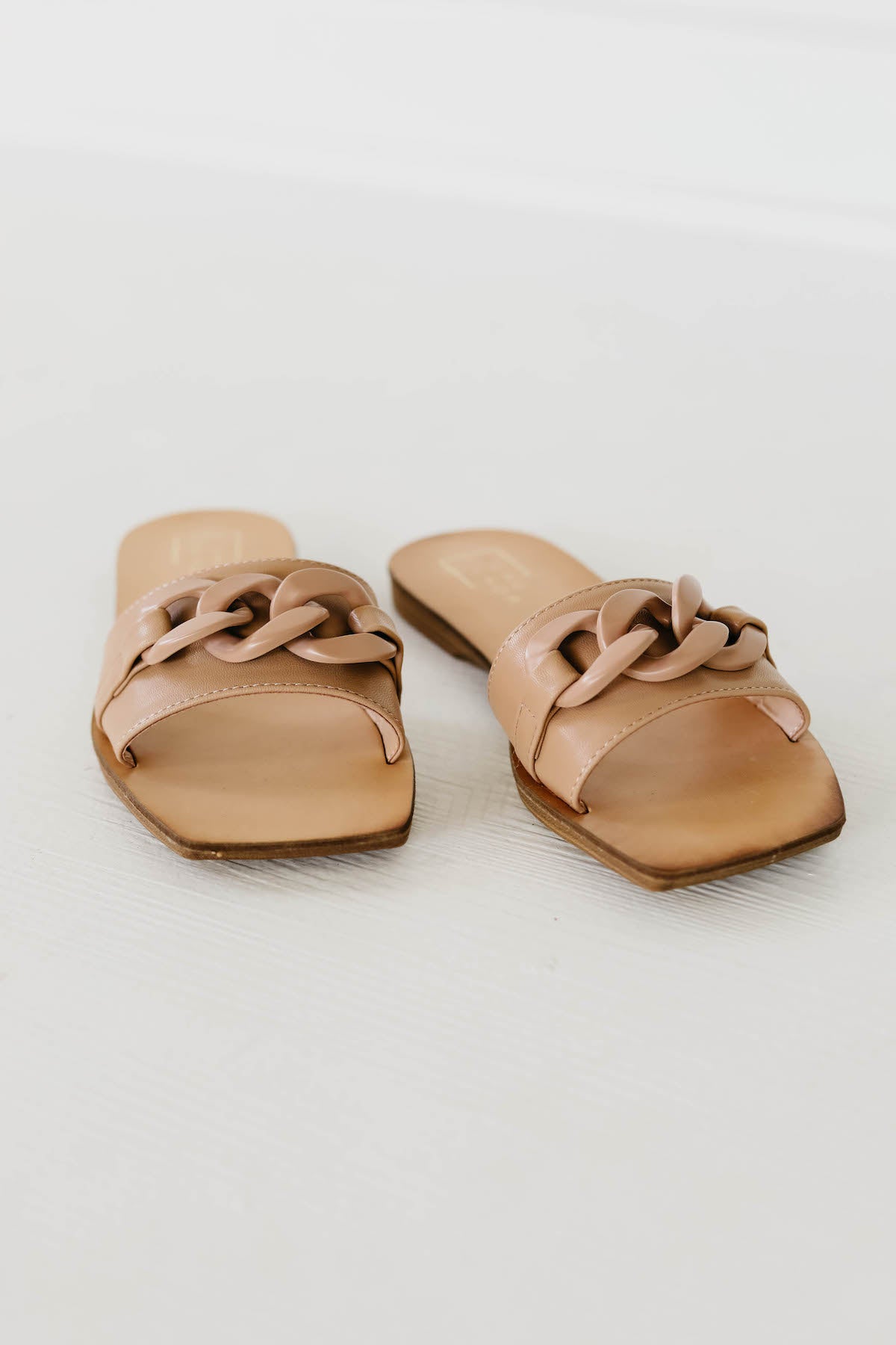 The Dilia Sandal