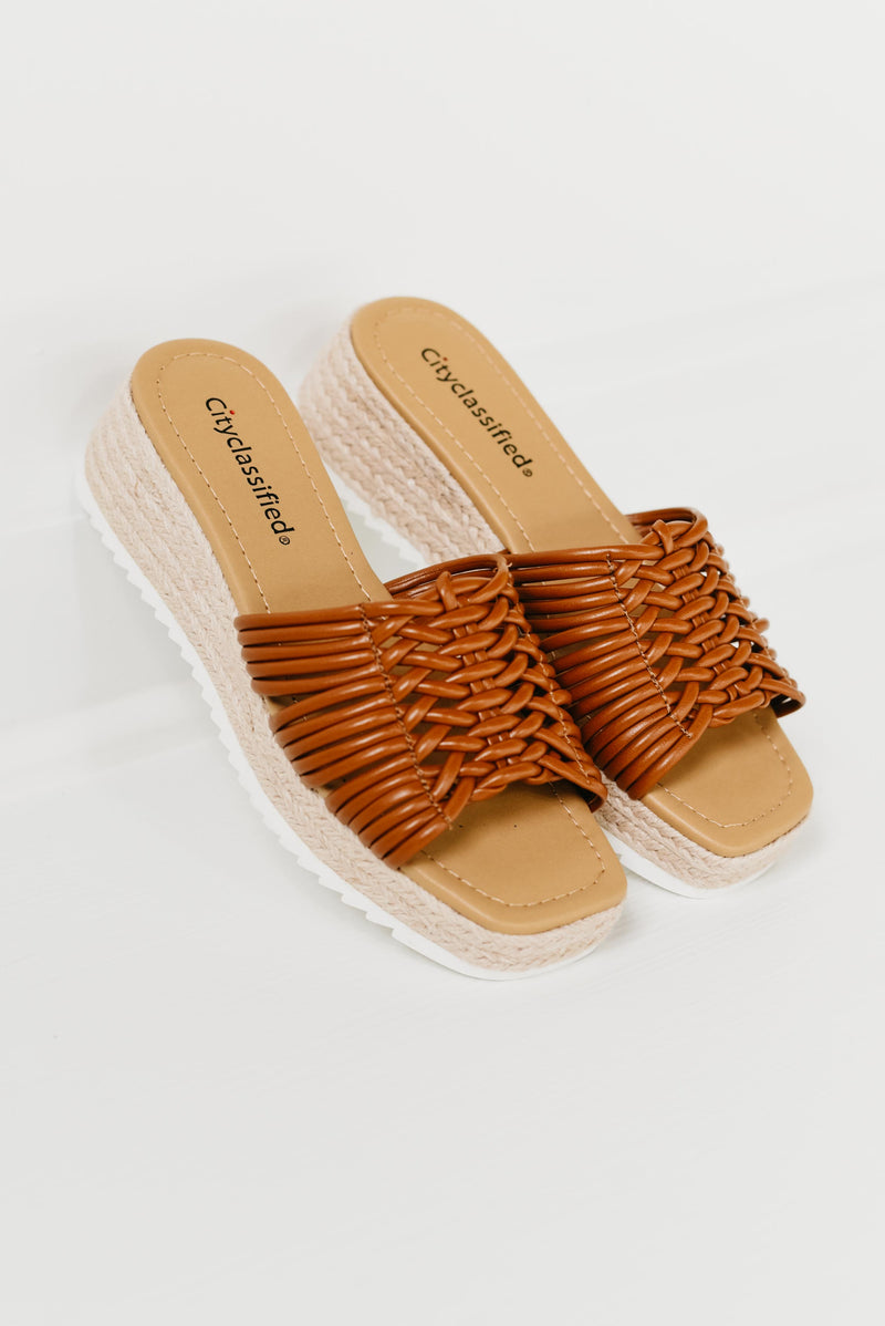 The Uranus Sandal - Tan