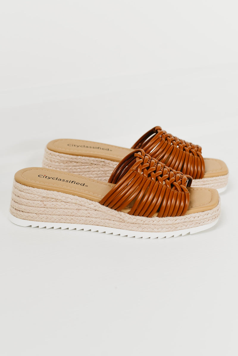 The Uranus Sandal - Tan