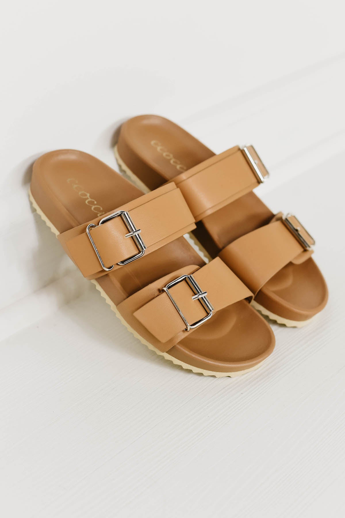 The Rouge Sandal - Camel