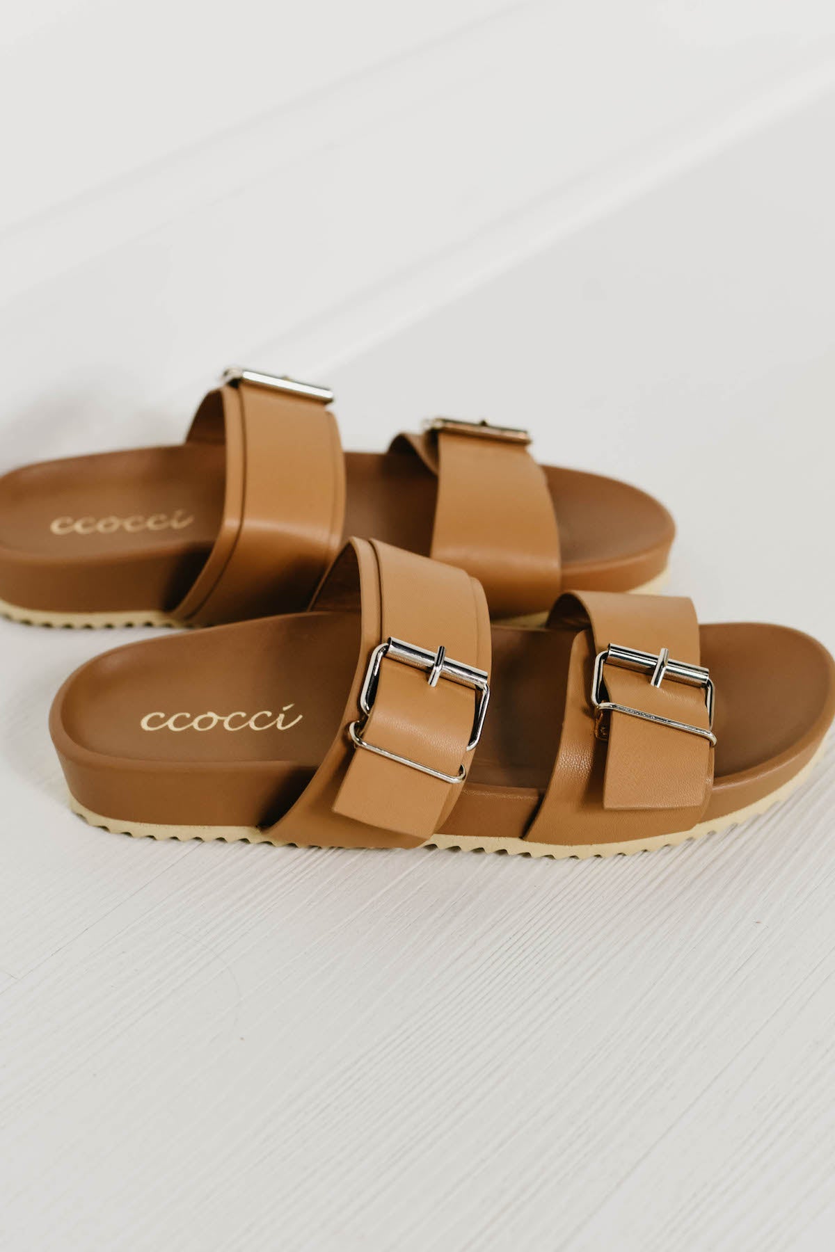 The Rouge Sandal - Camel