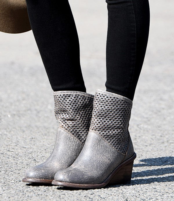 Dutchess Smoke Grey MOD Boutique